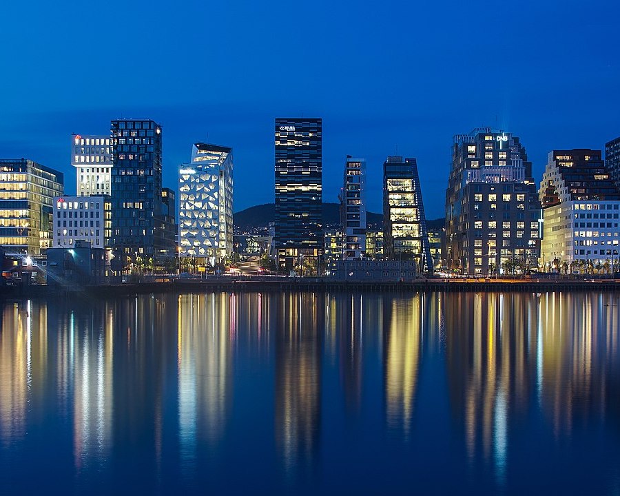 Sydney skyline at night